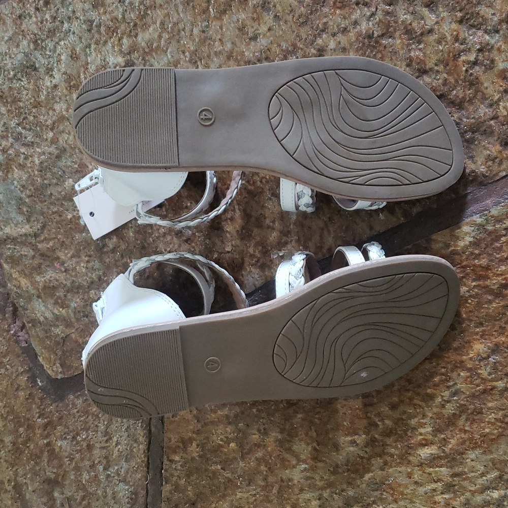 Braided White Sandals for Girls Size 4Med - Picture 10 of 11